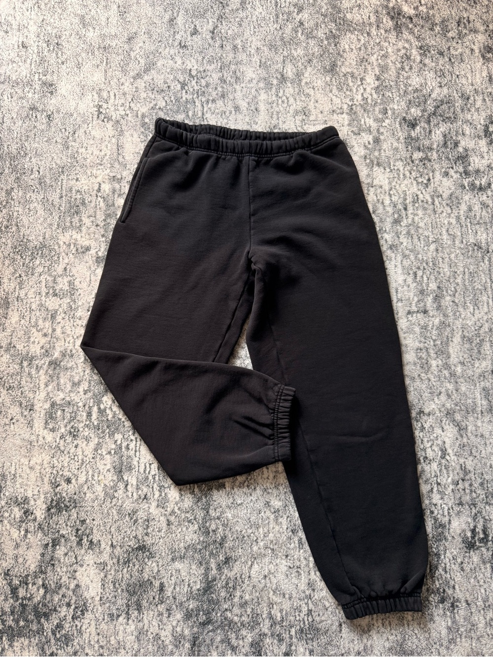 Aritzia SuperWorld Joggers Black - Size small